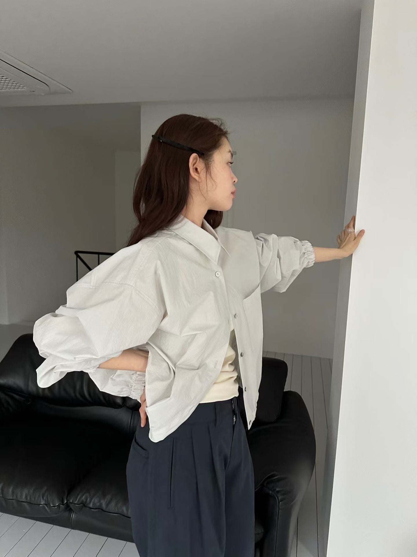 單口袋鬆緊下襬長袖襯衫外套-1