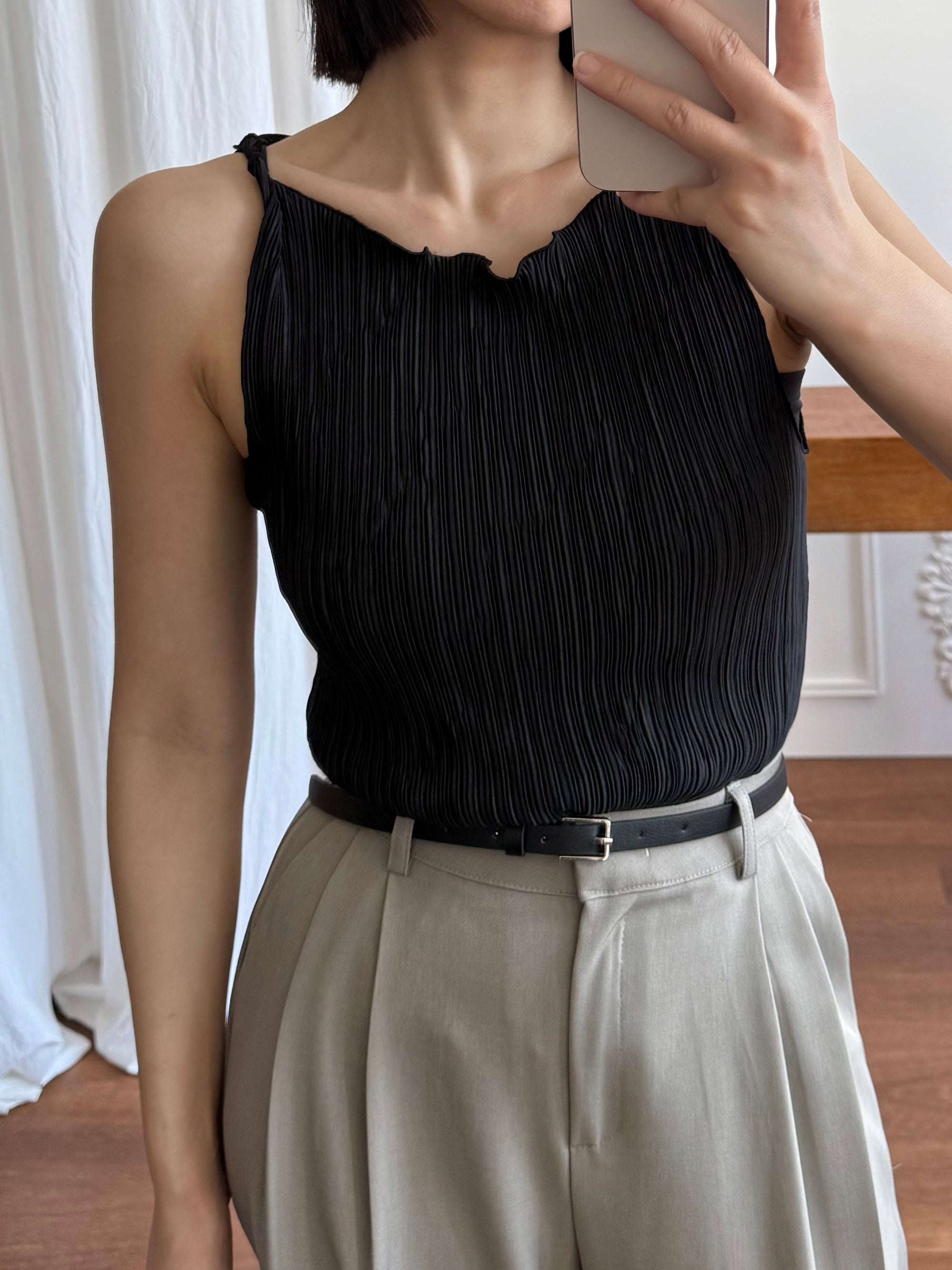 細褶背心上衣 Pleated Tank Top