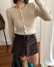 For Geeks | Library Mood: Soft textures for a quiet afternoon at your favourite corner table.