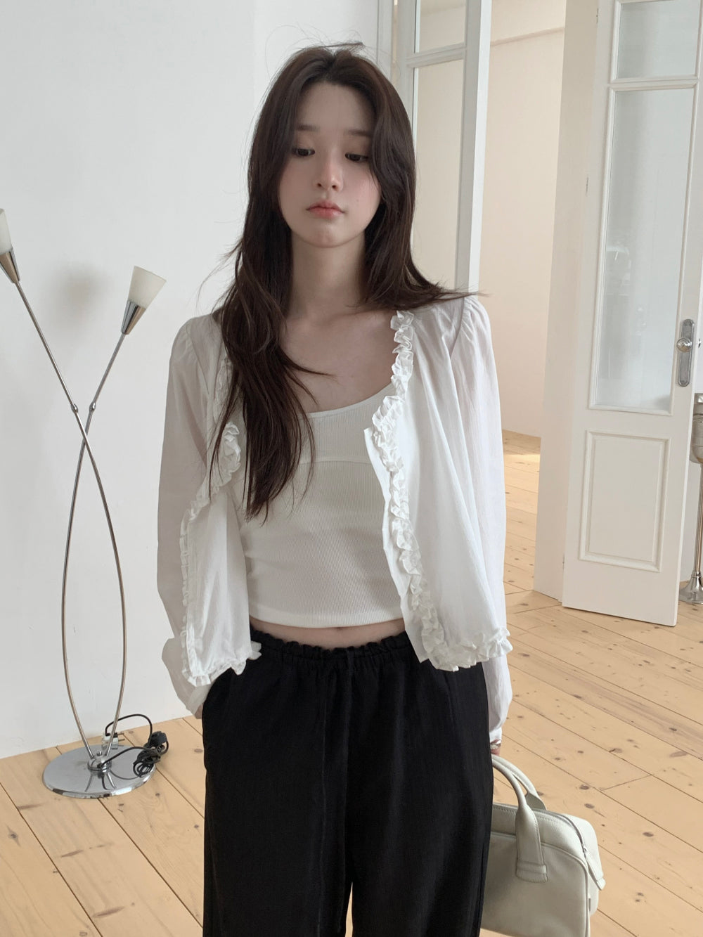 溫柔法式純棉荷葉邊寬U領襯衫-6