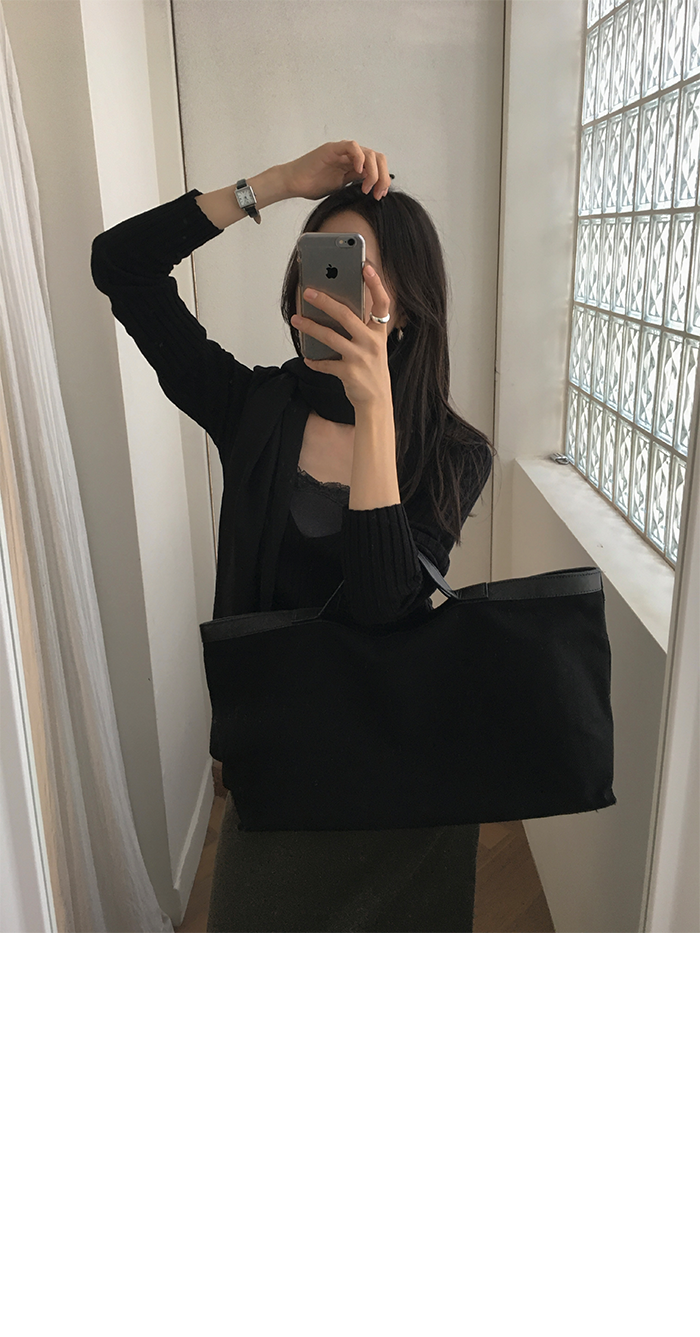 深V領坑條針織上衣