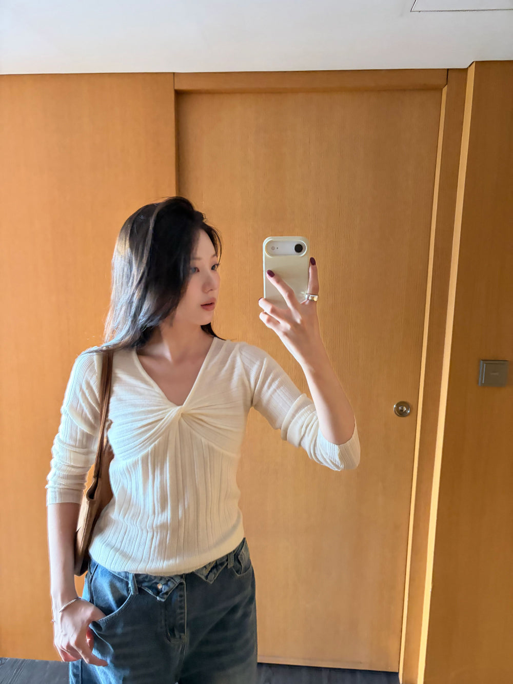 溫柔知性交叉扭結修身坑條針織衫