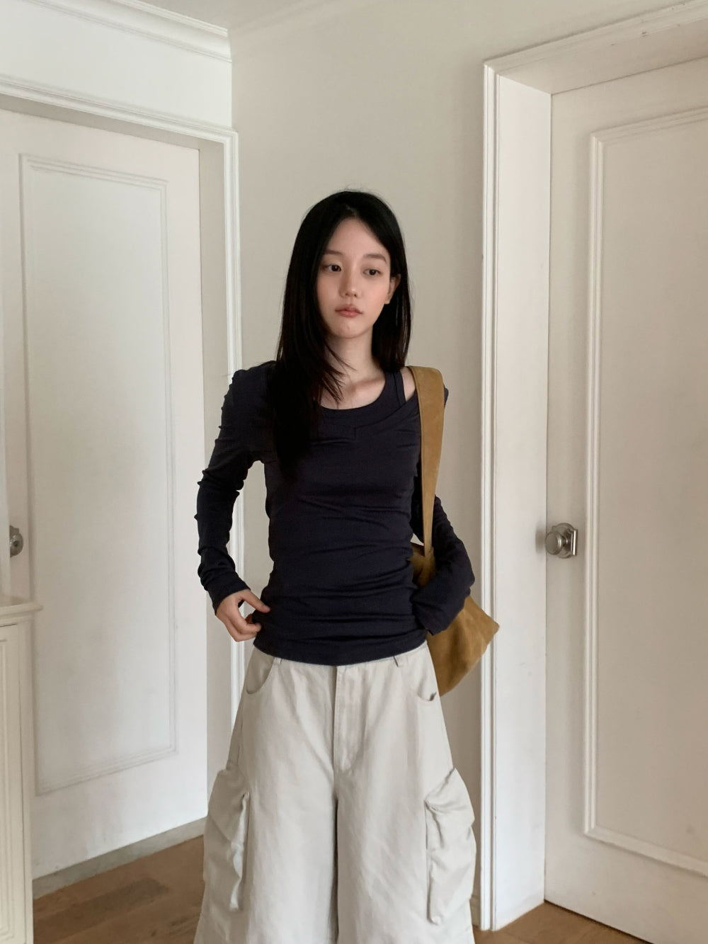 簡約隨性深V領修身彈力棉長袖背心兩件套-29