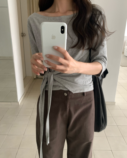 溫柔彈力棉修身交叉V領七分袖上衣