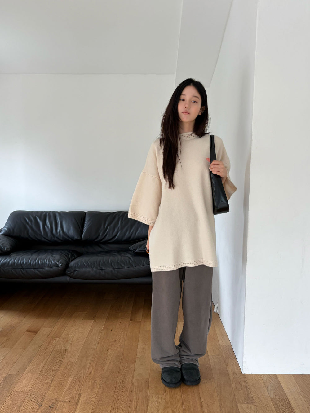 慵懶隨性鏤空滾邊寬版針織短洋裝