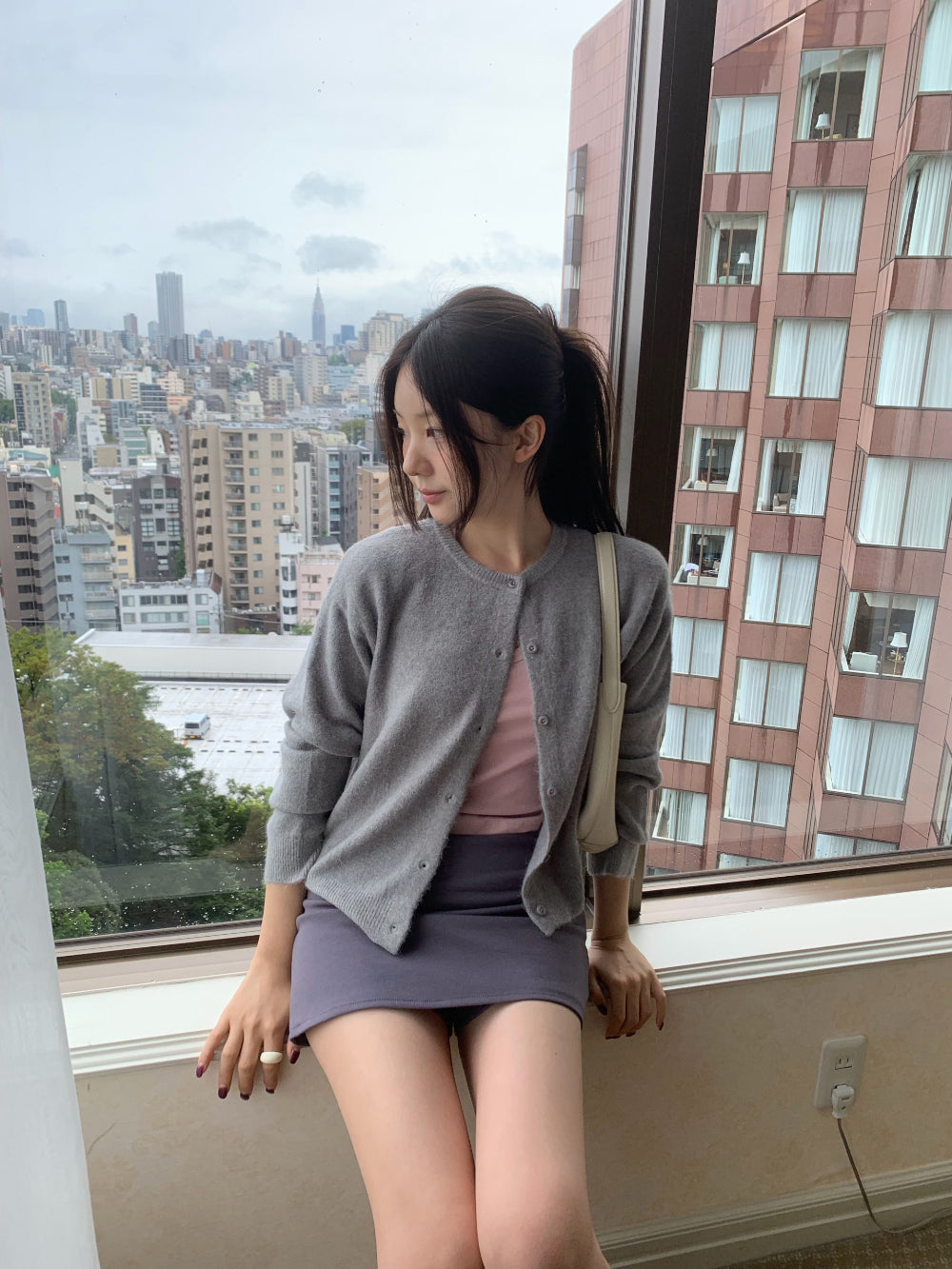 簡約微彈低腰A字迷你短裙