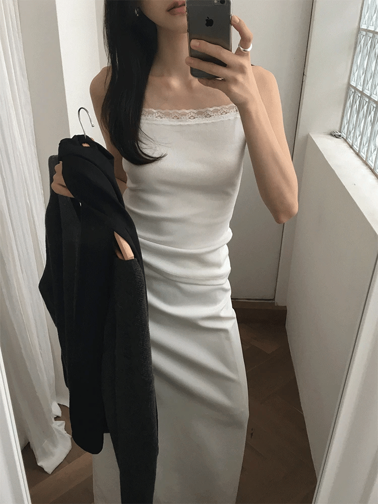 細緻蕾絲坑條修身背心