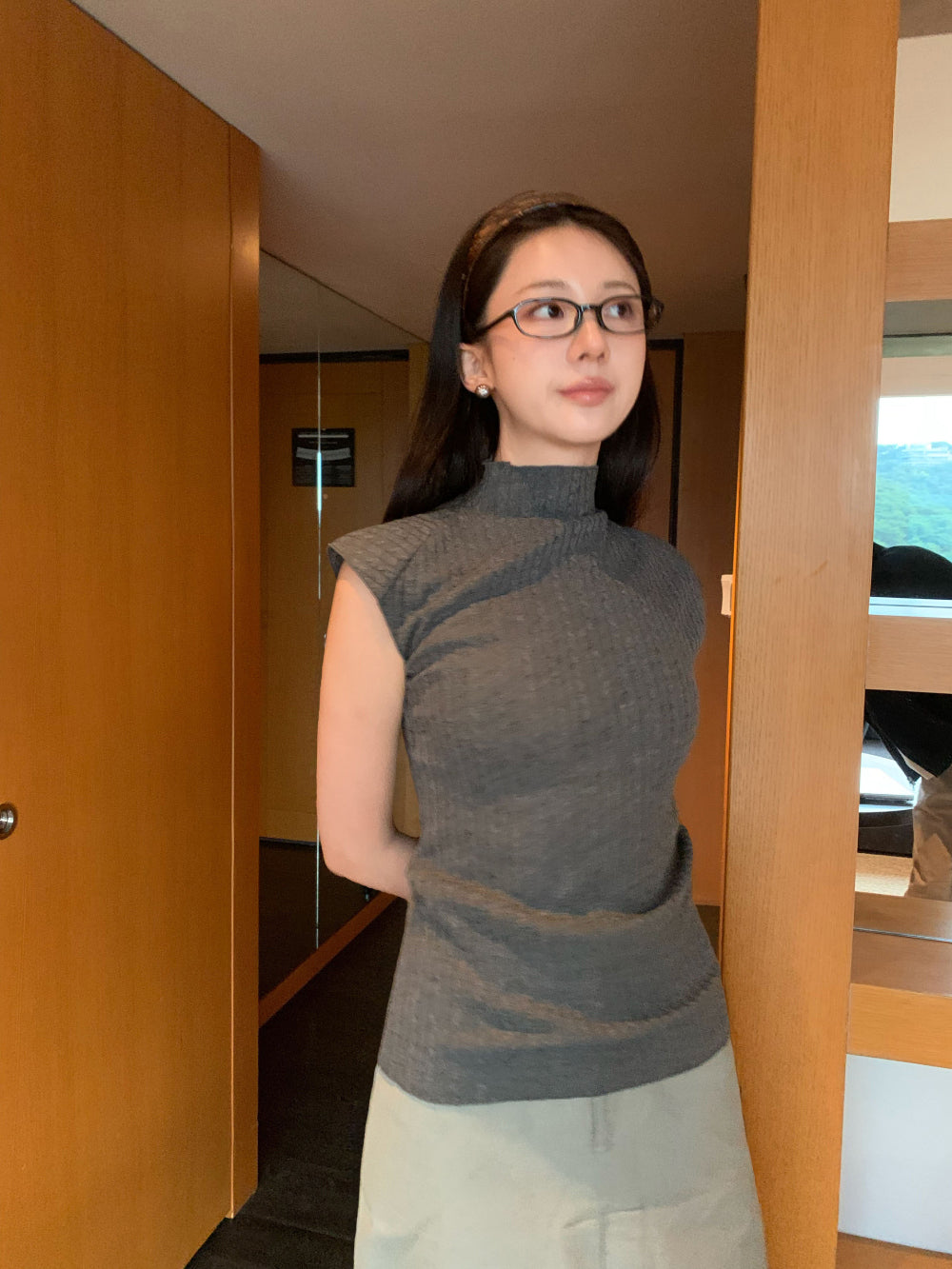 經典知性細麻花半高領蓋袖修身針織衫