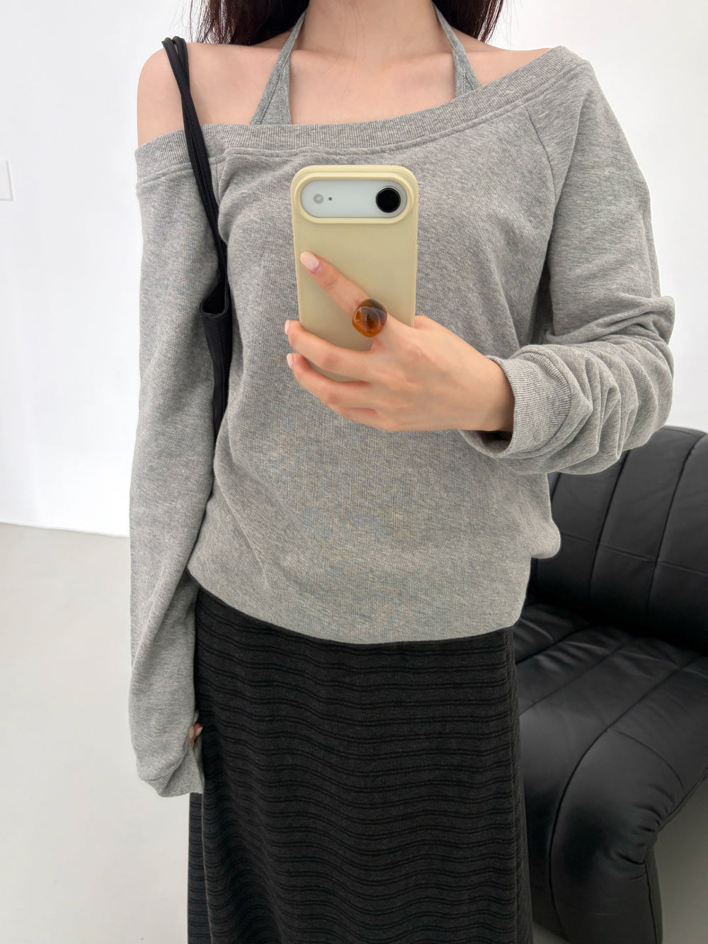 慵懶隨性純棉斜肩大U領衛衣