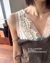 緞面蕾絲拼接背心 Satin Lace Trim Cami Top