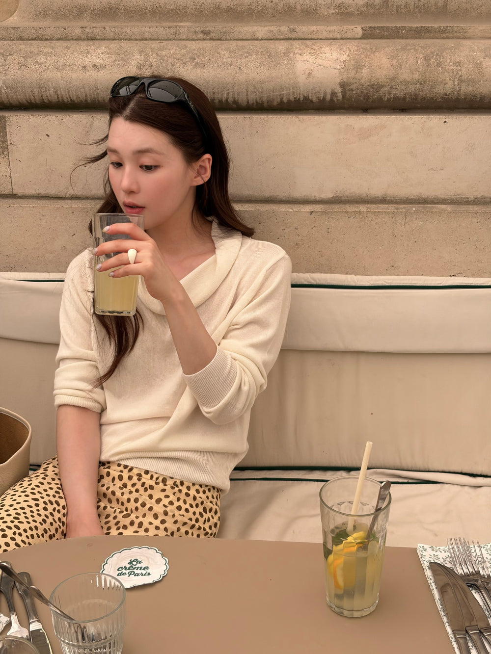 知性優雅垂墜領親膚針織衫