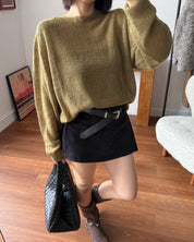 City Date 🤍 A calm beat inside the city’s sound. Soft strength in quiet rhythm.