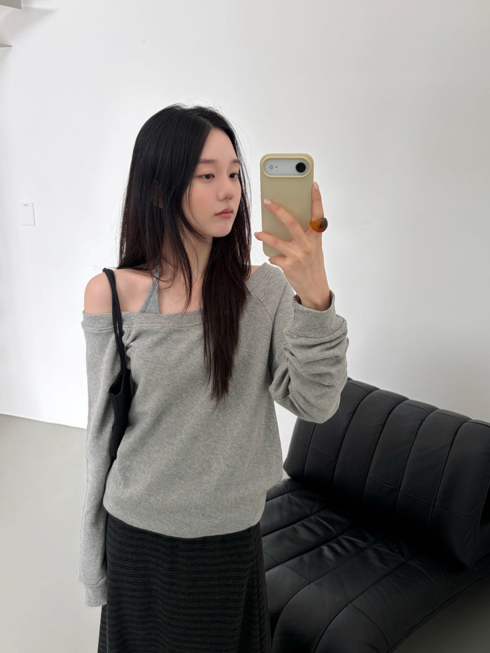 慵懶隨性純棉斜肩大U領衛衣