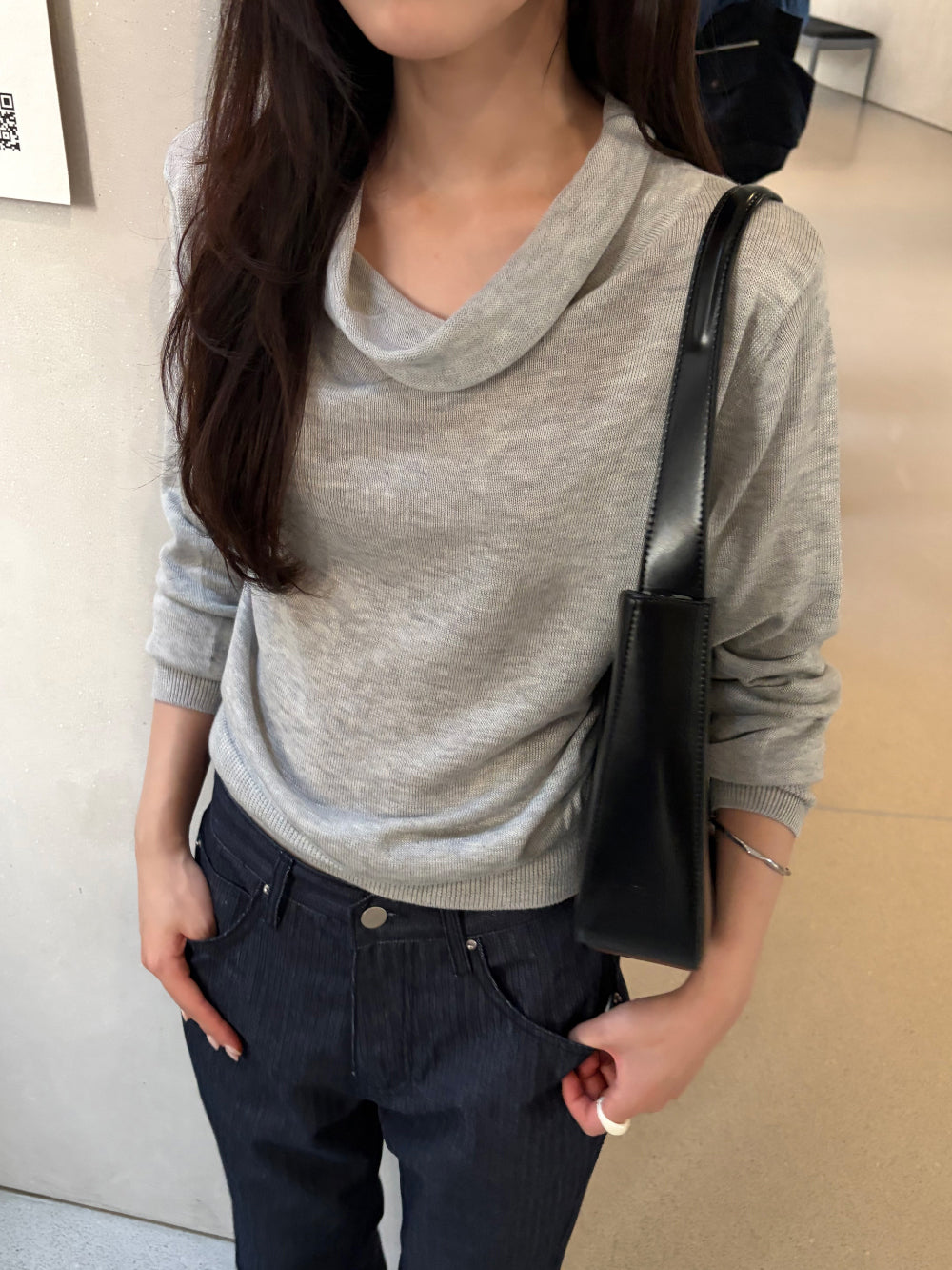 知性優雅垂墜領親膚針織衫