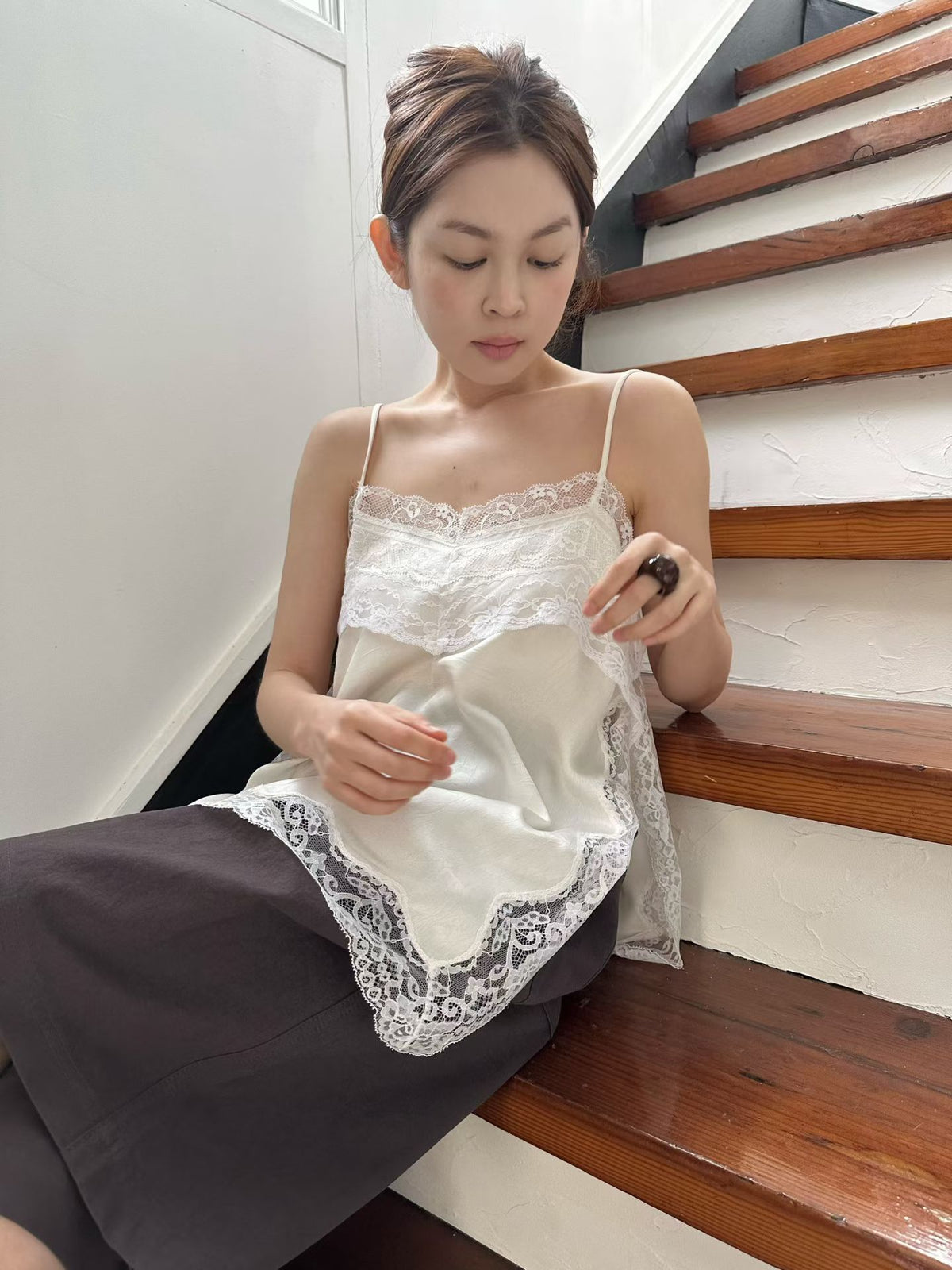 法式復古蕾絲拼接緞面細肩帶背心