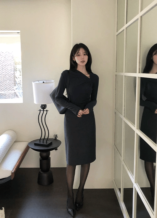 簡約知性羊毛混紡不對稱抓褶長袖上衣