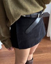 City Date 🤍 A calm beat inside the city’s sound. Soft strength in quiet rhythm.