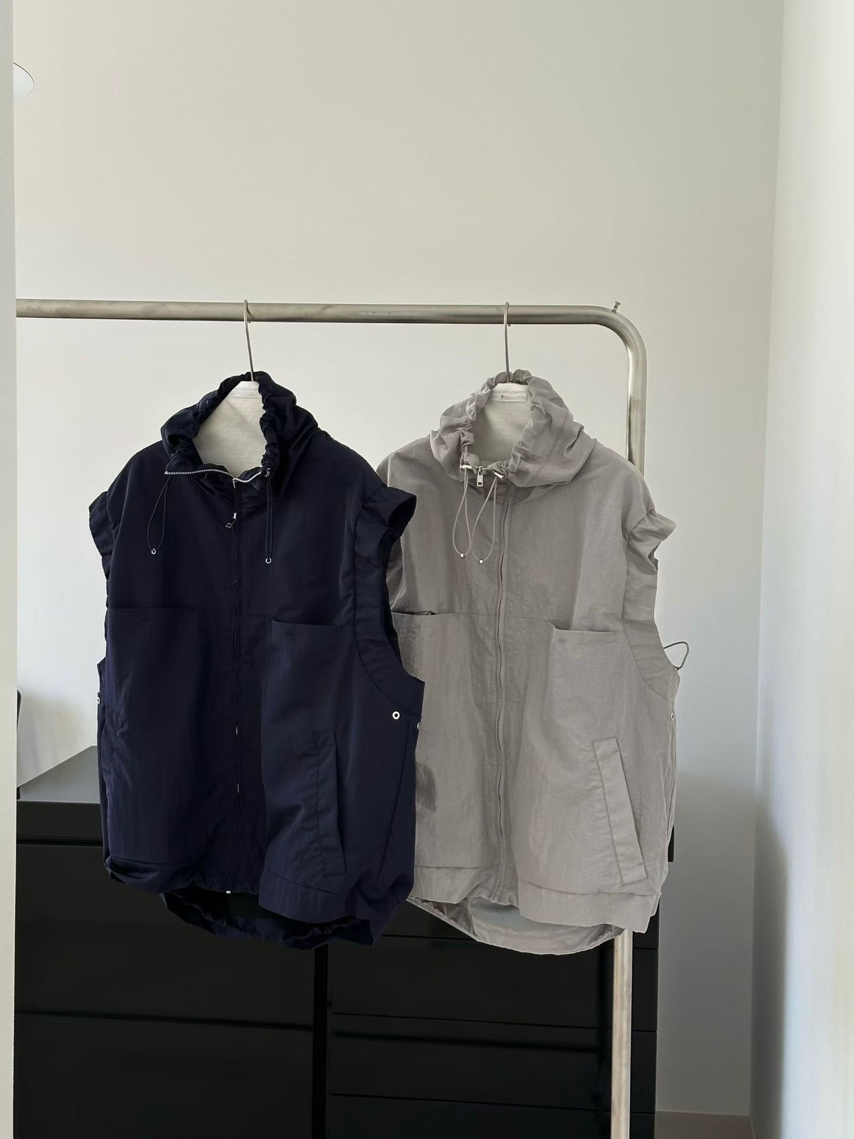 抽繩立領防風馬甲外套 Hooded Nylon Vest