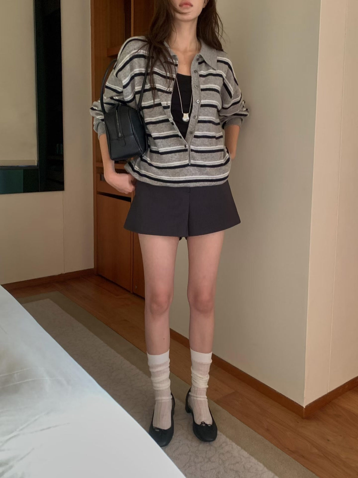 初秋深V長袖Polo上衣
