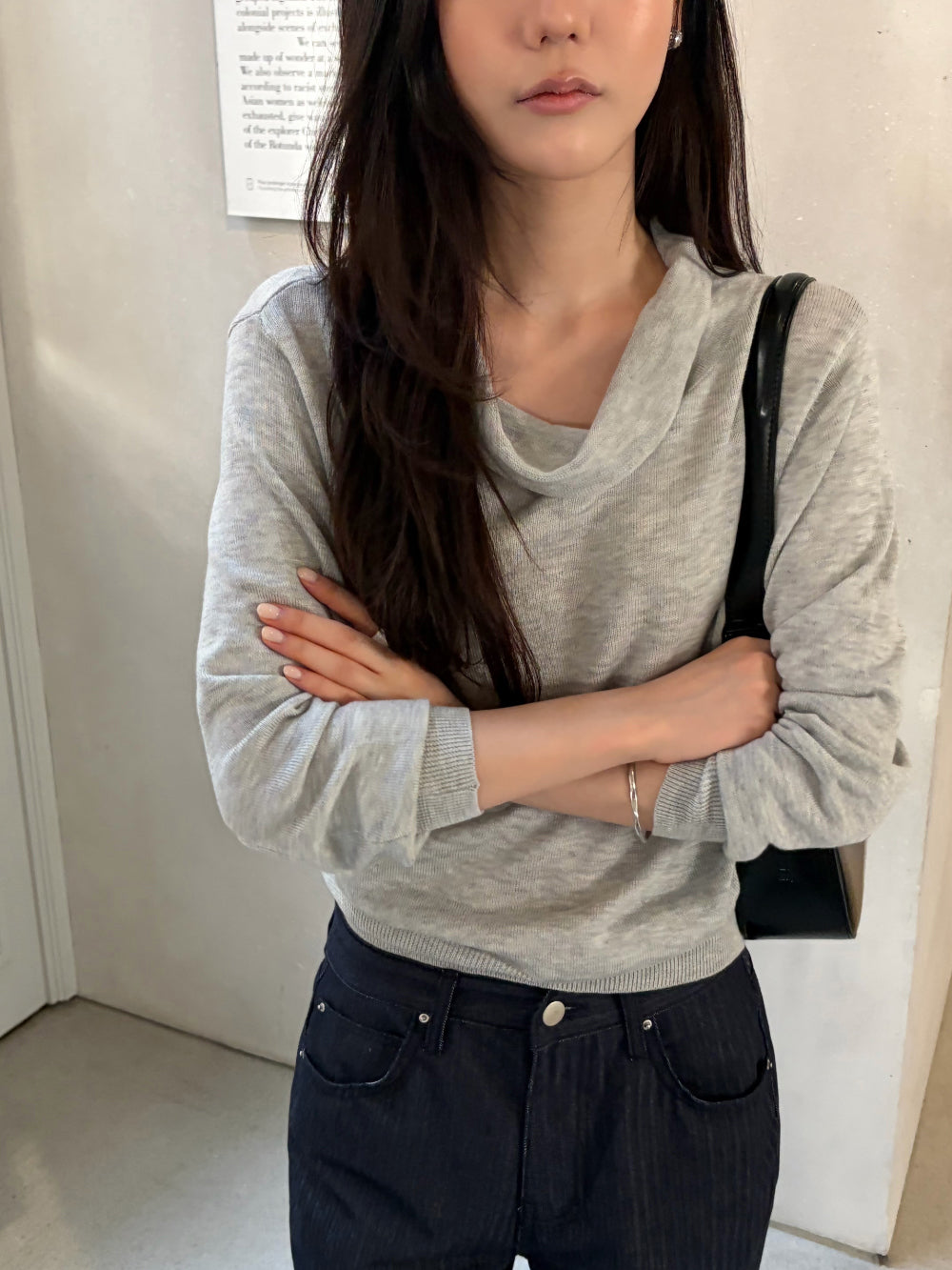 知性優雅垂墜領親膚針織衫