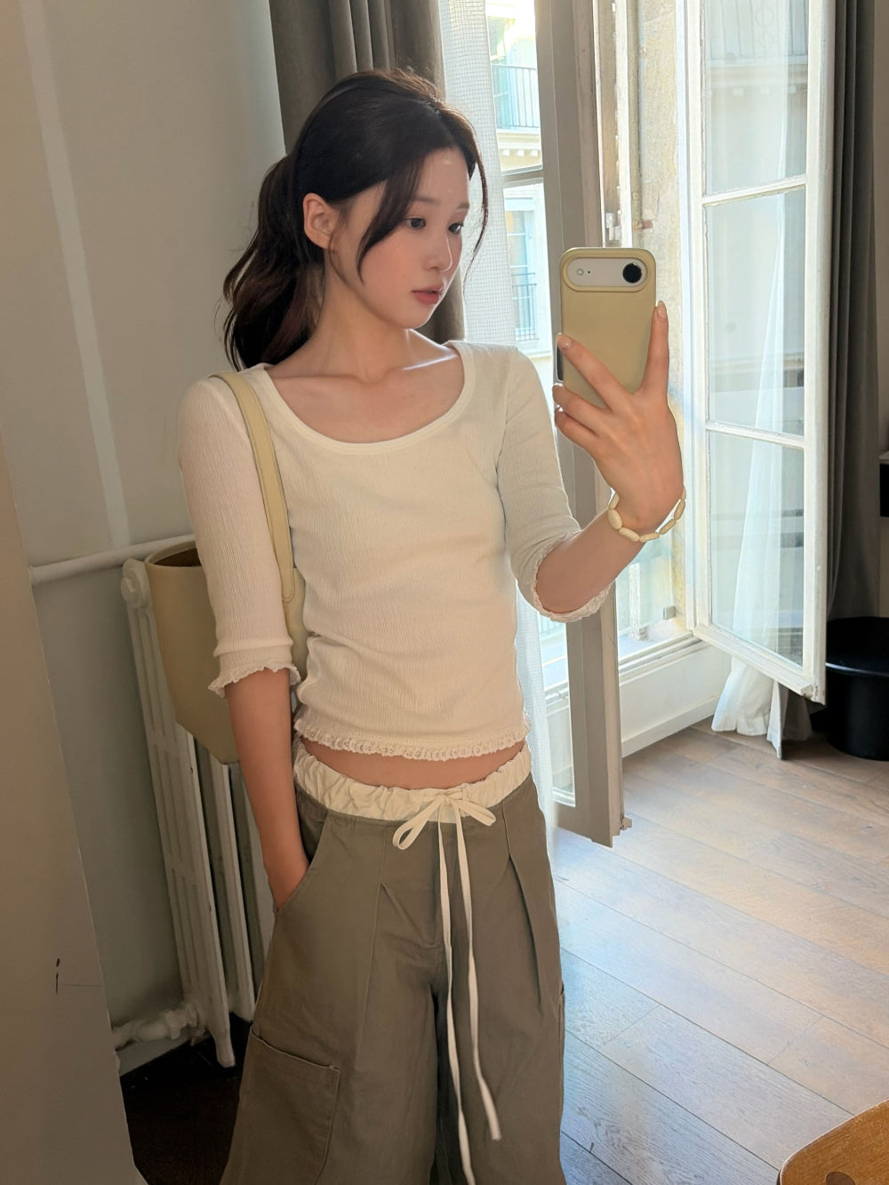 溫柔U領木耳邊坑條七分袖上衣-31