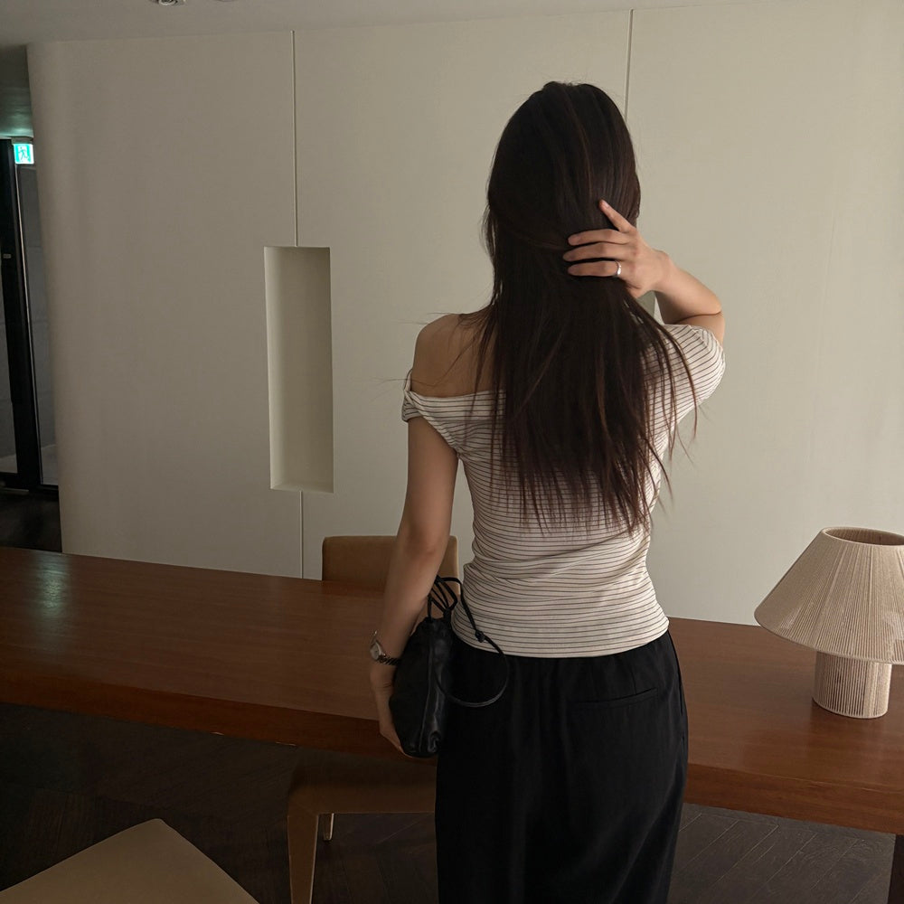 法式簡約細條紋扭結斜肩修身蓋袖上衣-10